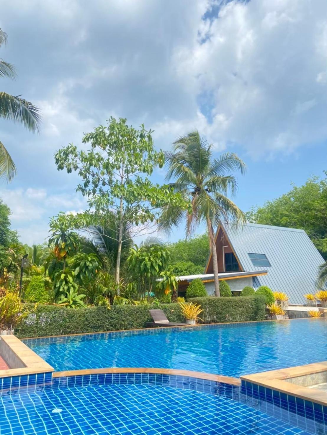Infinite Resort And Cafe Krabi ภายนอก รูปภาพ